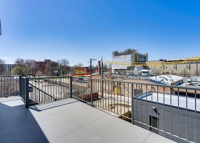 7 Mi To Downtown Luxe Apartment *